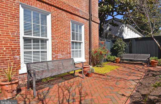 2735 OLIVE Street NW Gallery 2