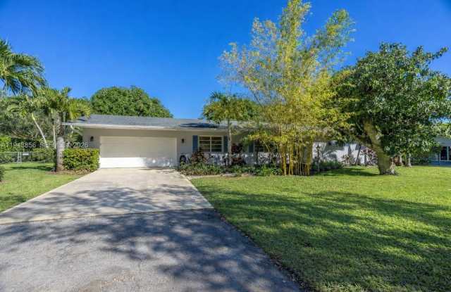 7885 SW 158th Ter photos photos