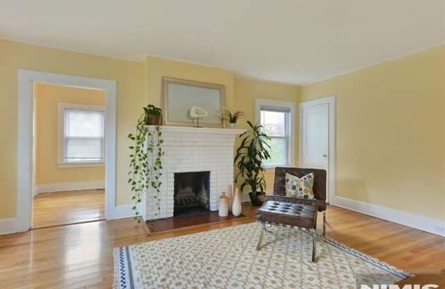 69 Montclair Avenue Gallery 4