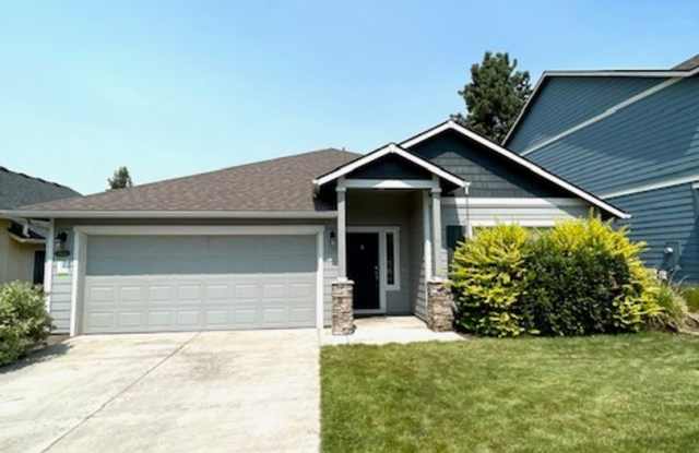 Gorgeous single level home in NE Bend! photos photos