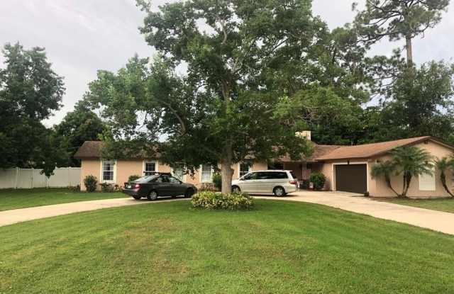 525 Hidden Creek Drive photos photos