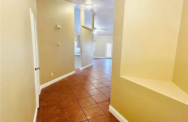 1700 Taraway Drive Gallery 2