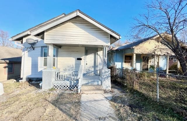 2965 Jackson Ave - 2965 Jackson Avenue, Kansas City, MO 64128