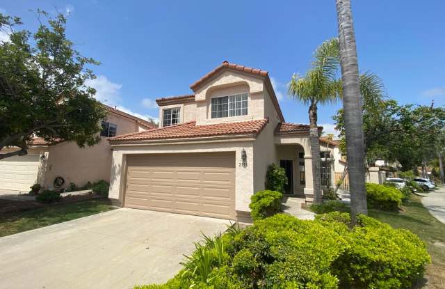3 BEDROOM / 2.5 BATHROOM HOUSE - EASTLAKE - 2116 Bluewater Lane, Chula Vista, CA 91913