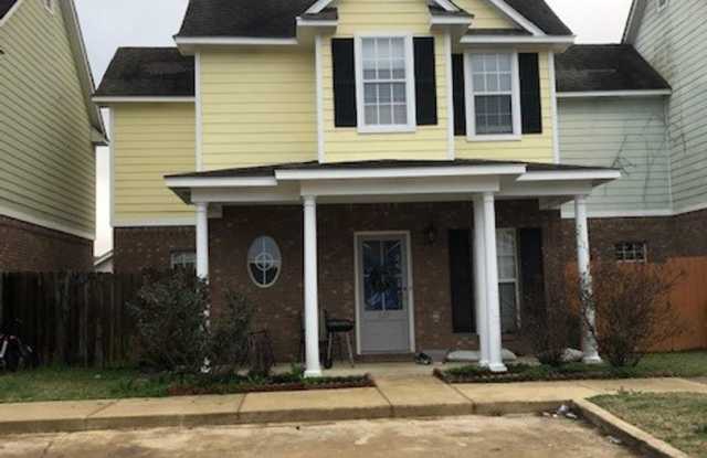 127 Greystone Blvd. - 127 Greystone Boulevard, Oxford, MS 38655