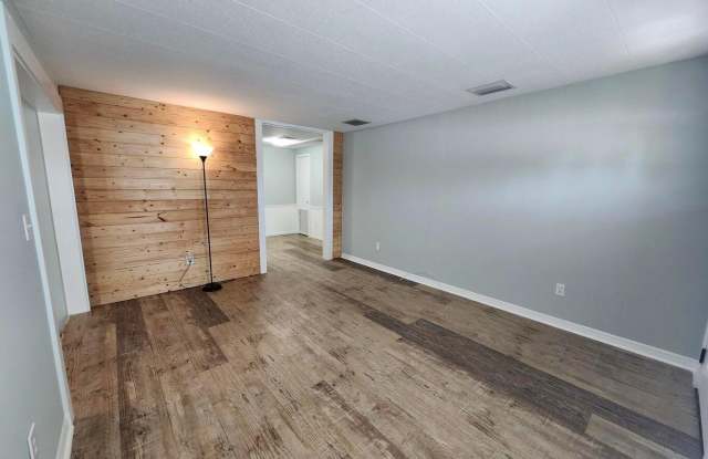 126 PHOENETIA Drive Gallery 3
