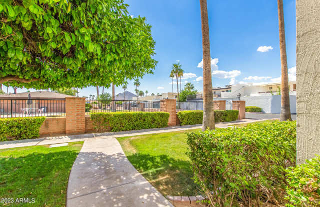7720 E MINNEZONA Avenue - 7720 East Minnezona Avenue, Scottsdale, AZ 85251