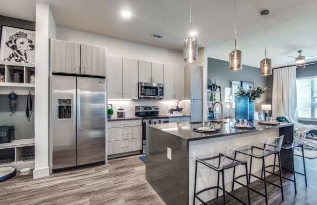 Lumen - Apartment & Townhomes Gallery 3