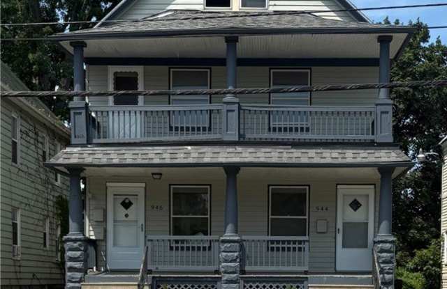 946 E 79th Street unit: 1 photos photos