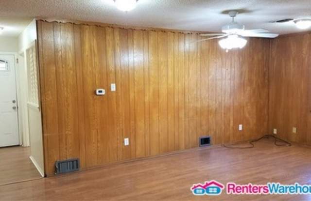 801 Poinsettia Drive Gallery 4