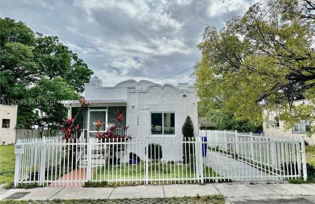 1284 NW 39 ST Gallery 2