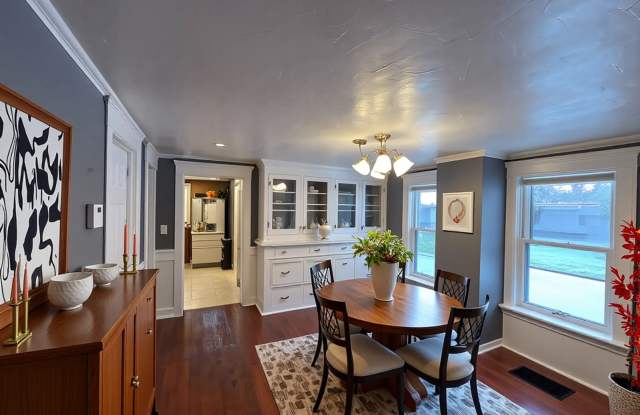 353 Prospect Avenue - 353 Prospect Avenue, Hartland, WI 53029