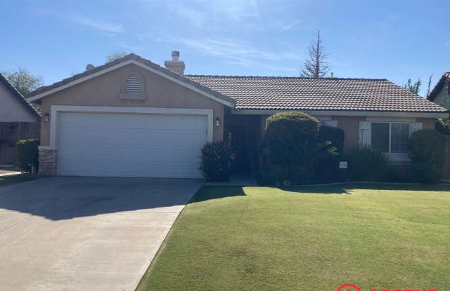 Comfortable 2BD/2BA Home in Bakersfield's Desirable 93312 — Fully Equipped! photos photos
