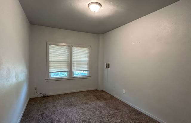 8 Acacia Ave., Oroville - New Pictures Coming Soon!! Gallery 4