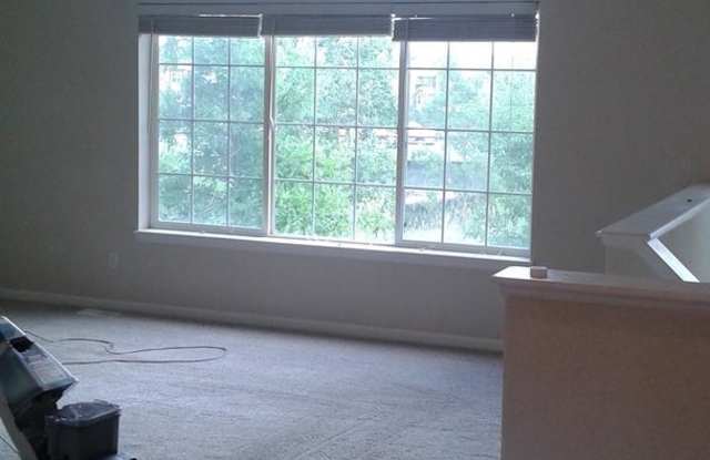 22991 E. Roxbury Drive Unit A Gallery 4