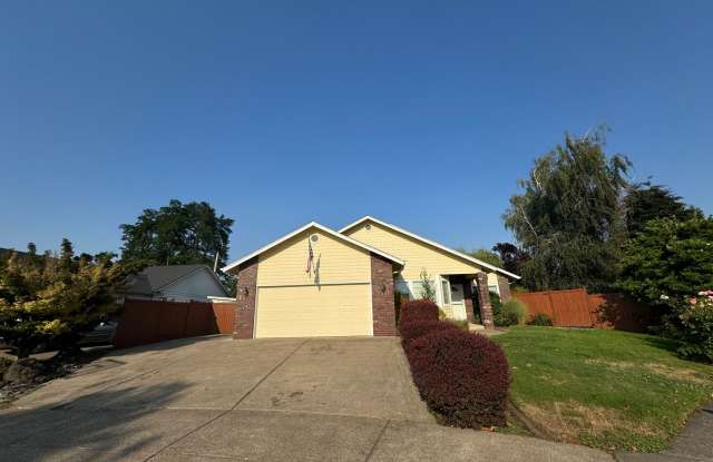 Beautiful 3 Bedroom In Eugene MOVE IN SPECIAL $300 off 1st month rent photos photos Beautiful 3 Bedroom In Eugene MOVE IN SPECIAL $300 off 1st month rent photos photos