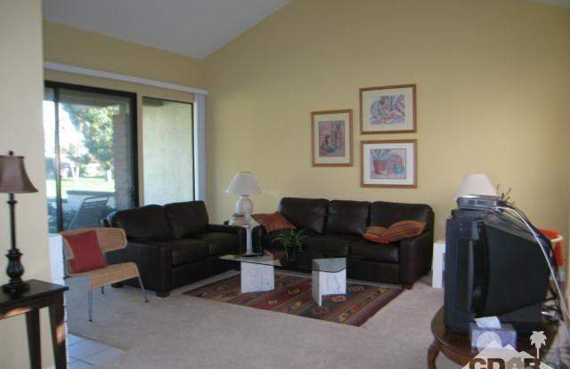 294 San Vicente Circle Gallery 2