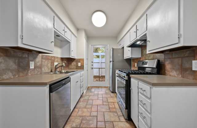 2210 Quarry Rd photos photos