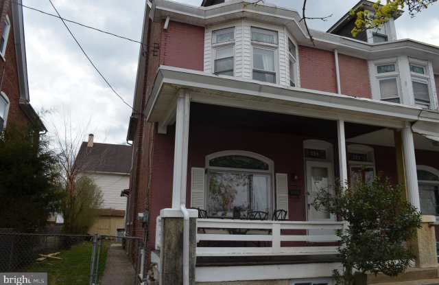 354 SPRUCE STREET Gallery 2