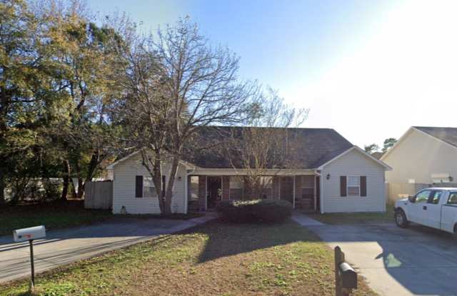 $1,595 Mo. - Pet Friendly, 3 Bedroom, 2 Bath Duplex will be available soon! photos photos