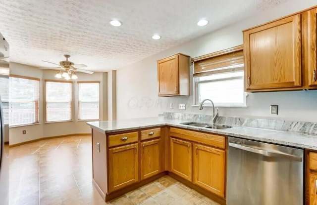 9304 Prestwick Green Drive Gallery 4