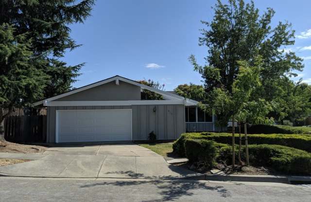 Remodeled 4 Bed 2 Bath Beauty in Vintage Hills photos photos