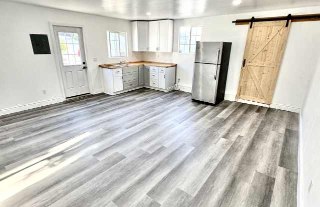 525 Sycamore Place photos photos