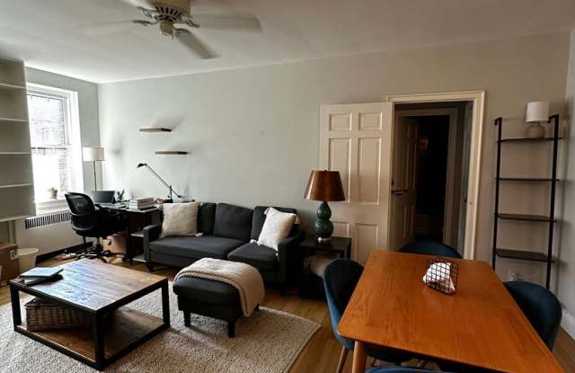 Bright  Spacious 1-Bedroom Top-Floor Apartment Near Harvard Square photos photos