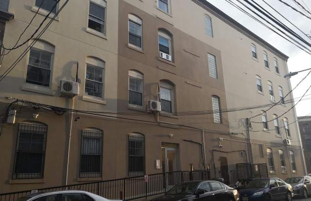 1020 HAMILTON Street Gallery 2