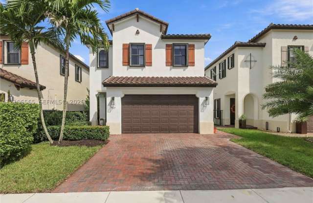 9805 W 34th Ct Gallery 1