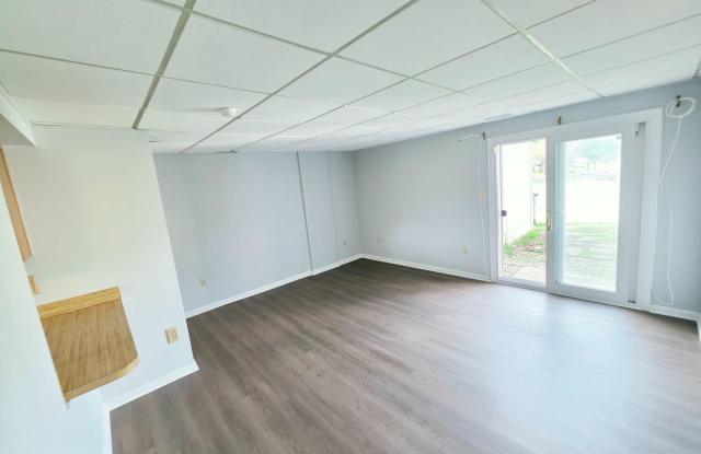 2 BARBERRY Court Gallery 4
