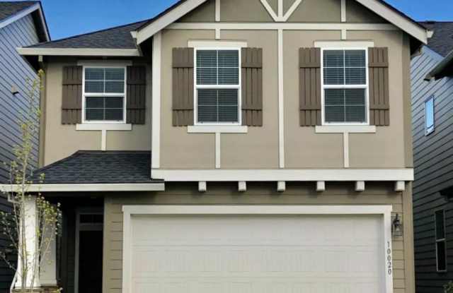 Newer North Plains House - 4 Bedrooms, 2.5 baths with Solar Energy Savings! - 10020 Northwest Bartlett Loop, North Plains, OR 97133