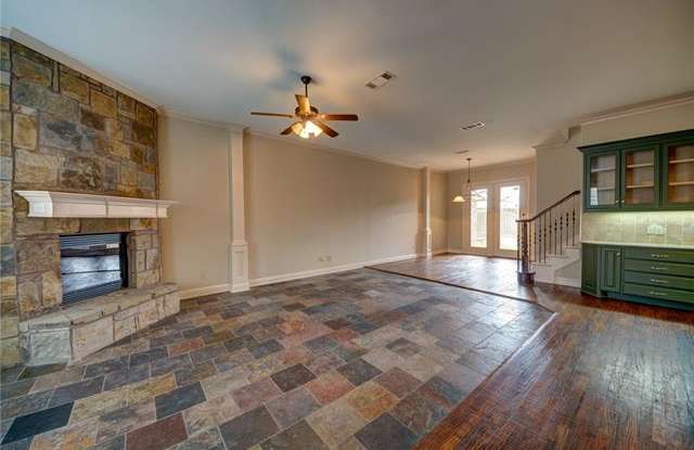 1402 Hampton Road Gallery 2
