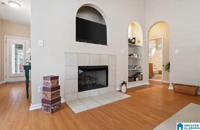 5258 COTTAGE LANE Gallery 2
