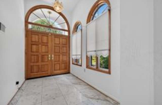 8205 Bryant Dr Gallery 3
