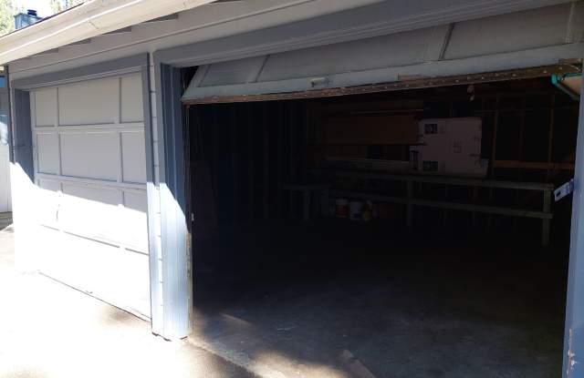 *LONG TERM RENTAL* 2 Car Garage photos photos