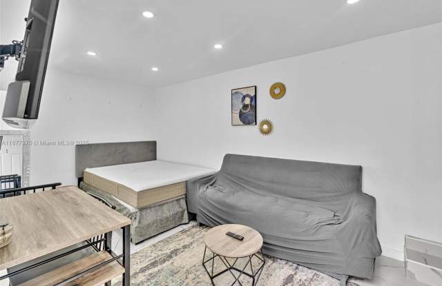 4328 SW 49th Ct Gallery 3