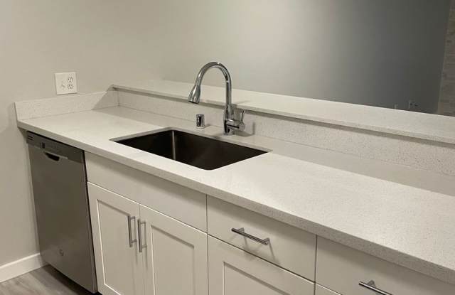 Monterey Apartments Gallery 4