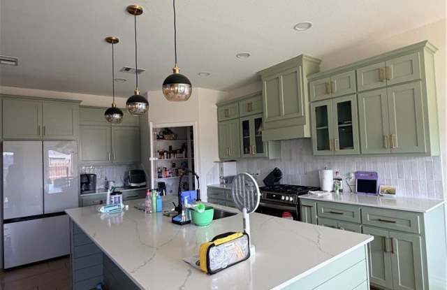 12818 Madalynn Drive Gallery 4
