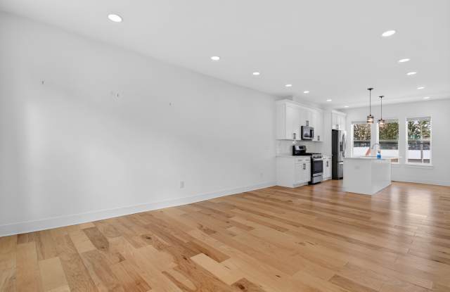 2925 Square Lake Court - 1 Gallery 2