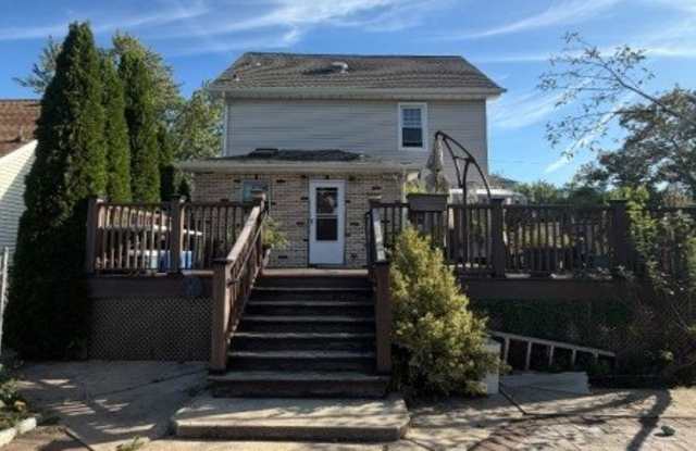 322 Hunter Ave Gallery 2