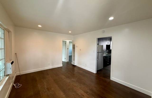Gorgeous Remodeled Home with Garage Gallery 3