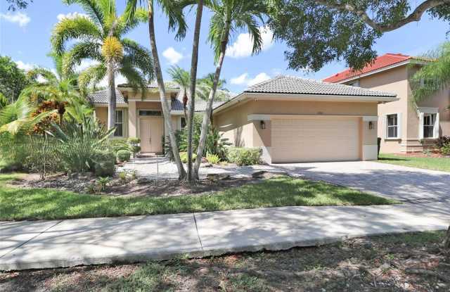 1600 Blue Jay Circle photos photos