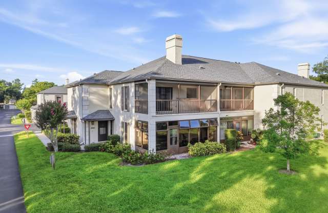 Spacious 2nd Floor 2BR/2BA condo in Carrollwood Village Chase Gallery 4