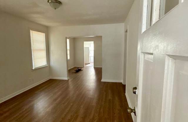Large Single Family House for Rent. Gallery 3