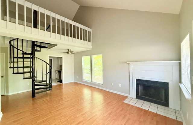 2553 Stockbridge Drive photos photos