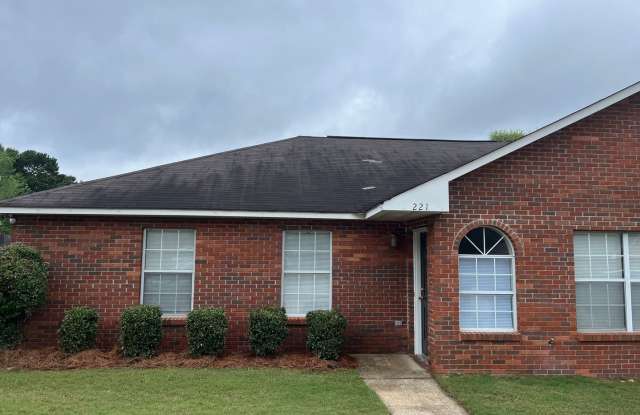 Duplex in Harmon Available Now! photos photos