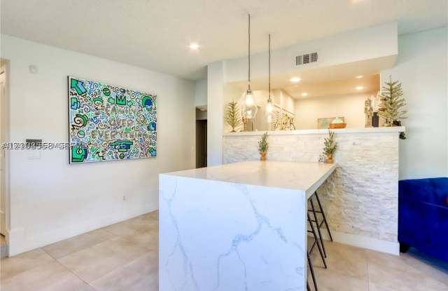 10478 SW 75th Ln Gallery 2