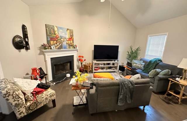 115 Wakefield Dr. Gallery 2