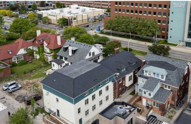 240 Mack Ave photos photos